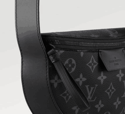 【お洒落メンズへ】Louis Vuitton　ショルダーバッグ　LV ムーン
